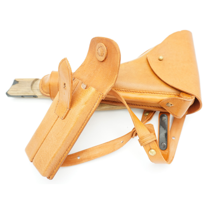 Etui cuir avec crosse bois Luger P08 Marine Etui cuir avec crosse bois Luger P08 Marine