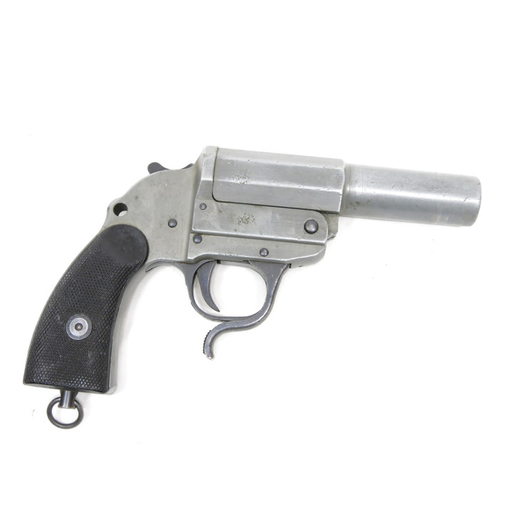 RARE gun flare WALTHER  ww2 made Zinc number 49308 L