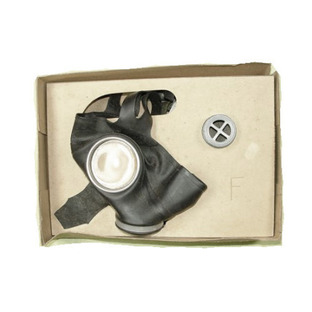 Masque a gaz dans sa boite carton