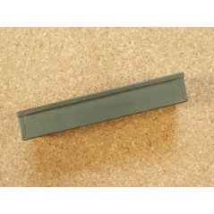 Petite boite vide pour mitrailleur MG 34 ou MG 42 verte Réf bo 477