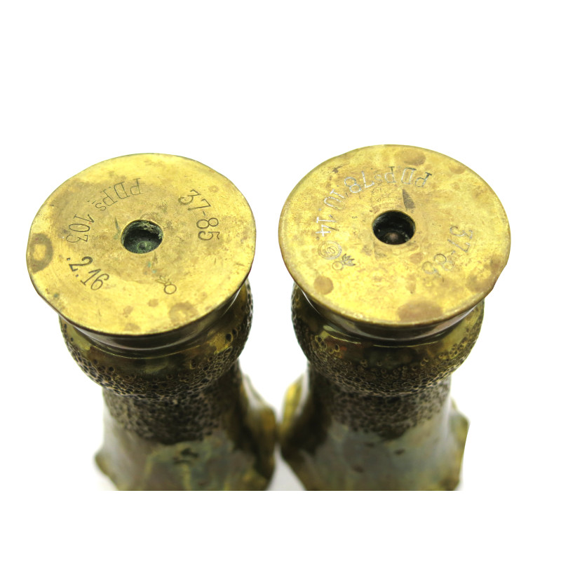 Lot de 2 douilles 37 mm decorées 14/18  ref  100