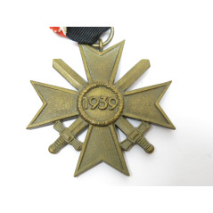 Croix du merite 1939 avec glaives  originale ref 78