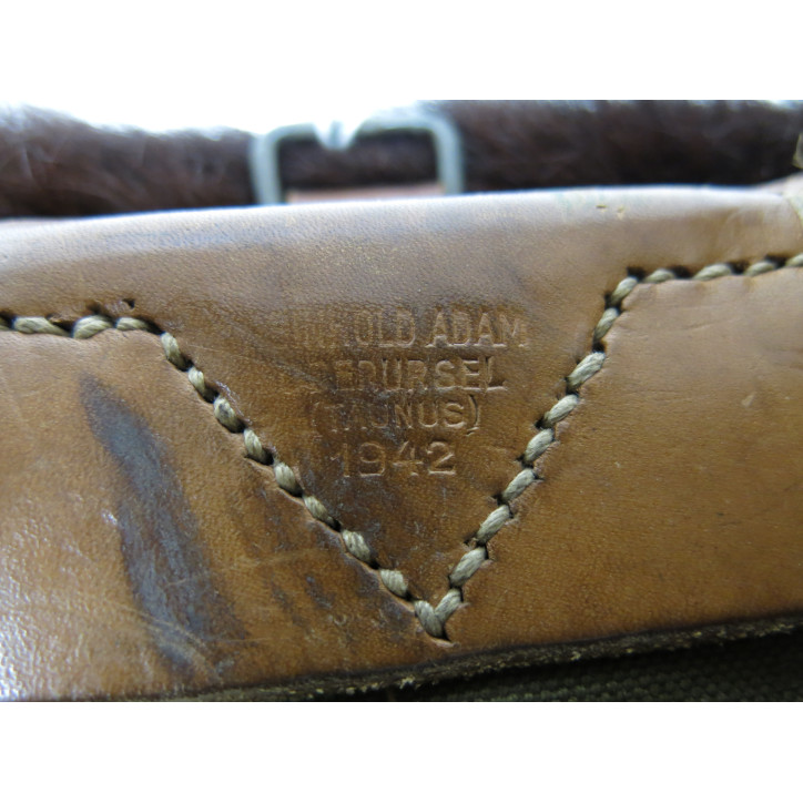 Superbe sac a dos poil de vache Allemand daté 1942 ref sa 963