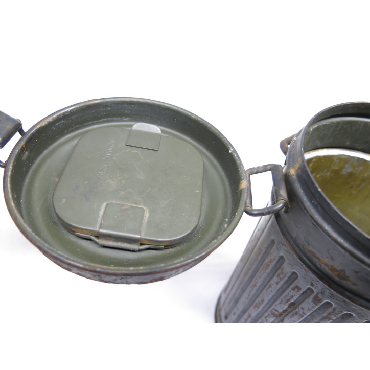 Boite vide de masque a gaz Luft originale daté 1939 ref bo 677