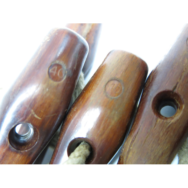 Lot de 5 piquets de tente Allemand bakélite 1940 Réf 66  