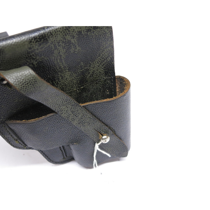 Etui cuir pour lance fusée LP 57 Autrichien ref88