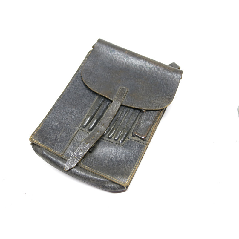 Porte carte en cuir Allemand  original  ww2 Ref 369