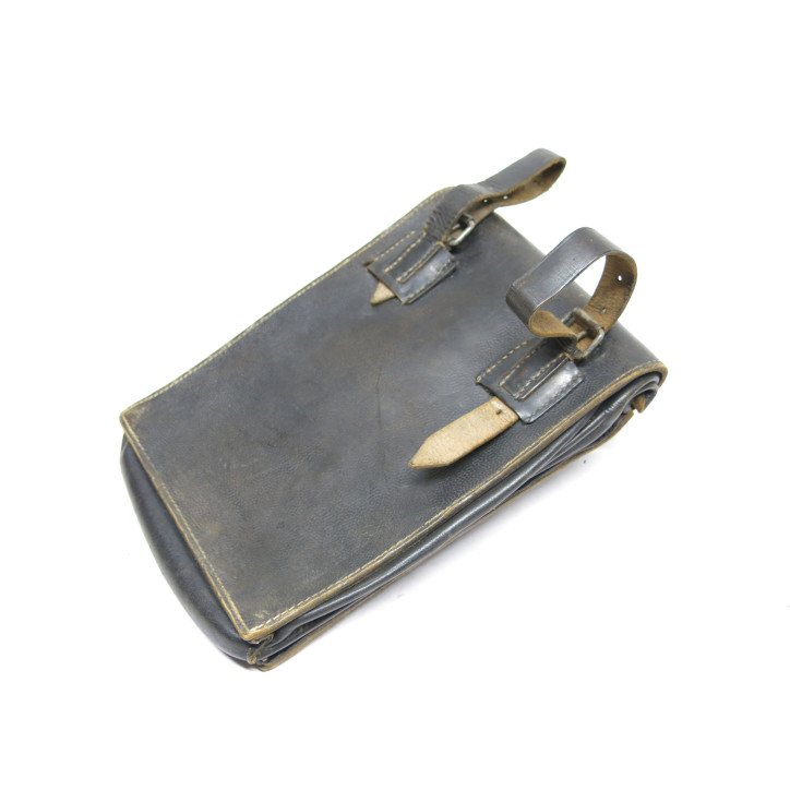 Porte carte en cuir Allemand  original  ww2 Ref 369
