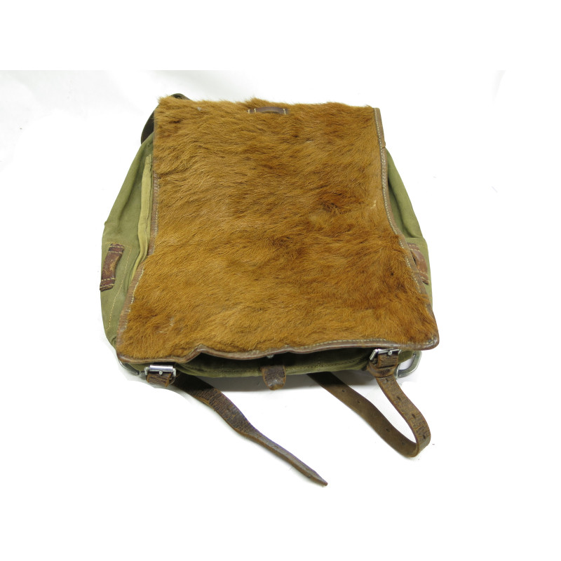 Sac a dos poil de vache Allemand daté 1938 ref 477