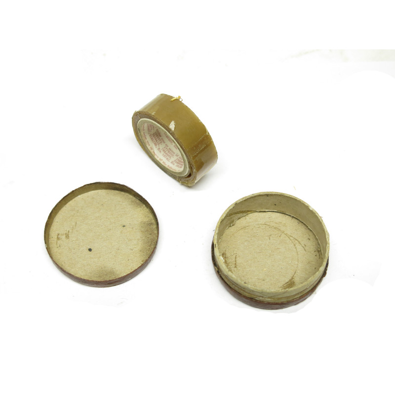 Petite boite avec  ruban adhesif US 39/45 ref 54 