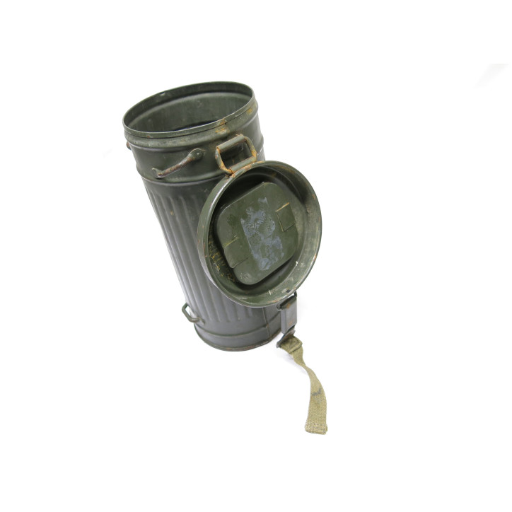 Boite vide de masque a gaz WH originale datée 1941 ref 558