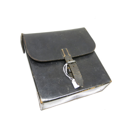 Porte carte en cuir Allemand  original 1937  Ref  665