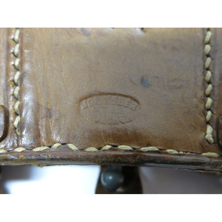 Belle cartouchiere fauve  originale Mauser Gew 98 1918  Ref  558