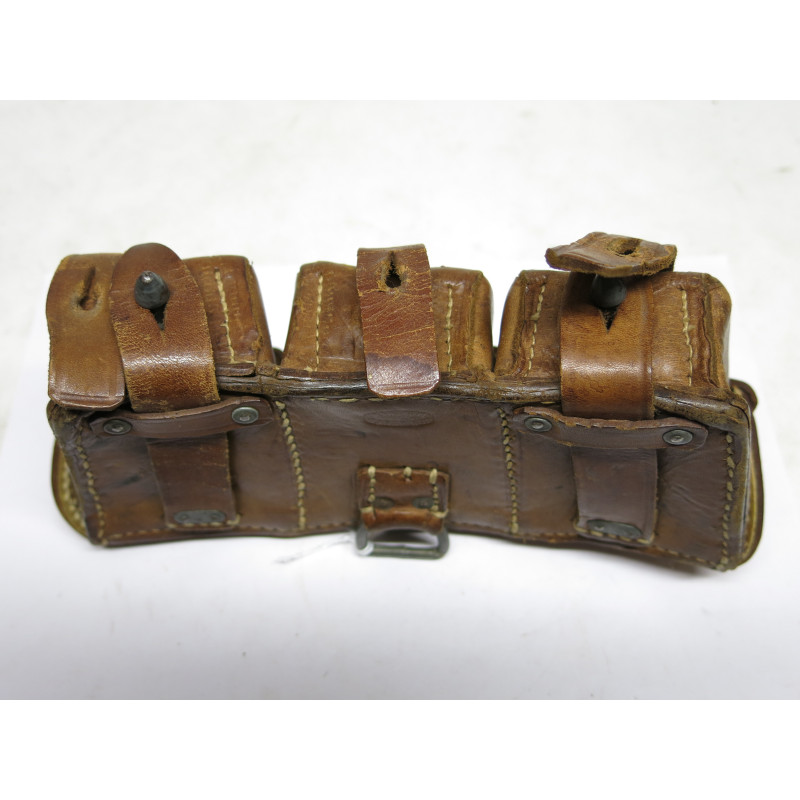Belle cartouchiere fauve  originale Mauser Gew 98 1918  Ref  558