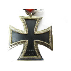 Croix de Fer Allemande originale 2° classe poincon 122 ref 663 