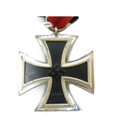 Croix de Fer Allemande originale 2° classe poincon 100 ref 102
