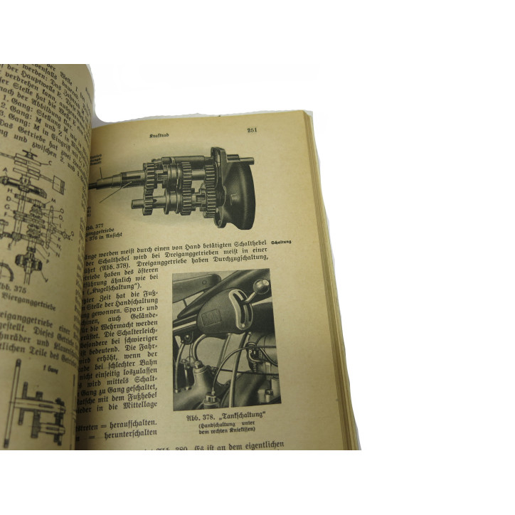Livre  original Handbuch für Kraftfahrer de 1941 