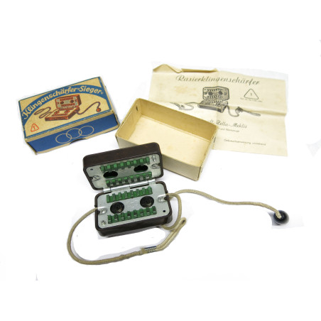 Aiguiseur lame de rasoir Allemand dans sa boite ref 99 