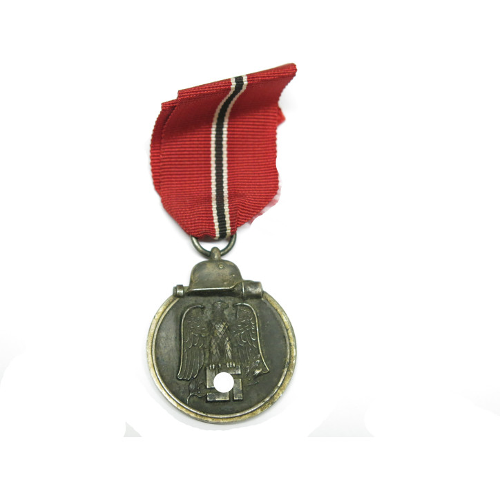 Médaille Allemande  front de l'est originale 1942 ref  118
