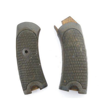 Belle paire de plaquettes de crosse originale revolver 1892 ref R  133