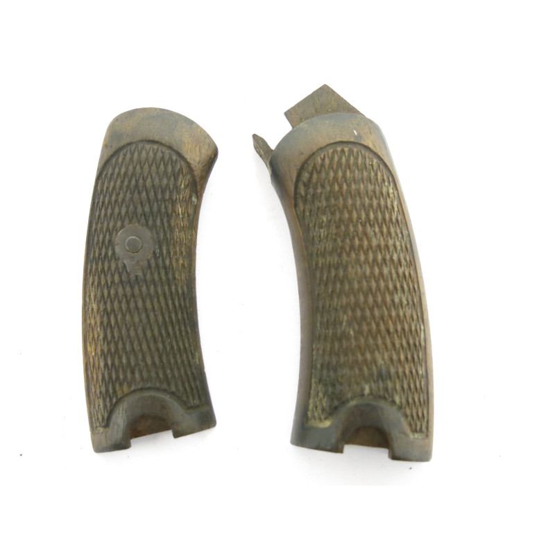 Belle paire de plaquettes de crosse originale revolver 1892 ref 147