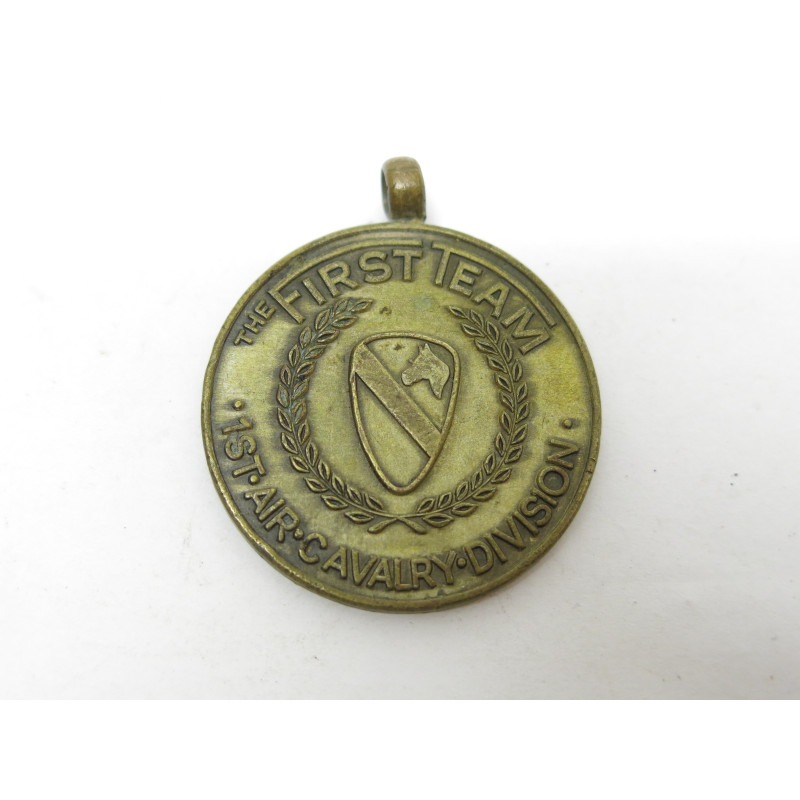 Medaille first cavalerie US Vietnam ref 101 