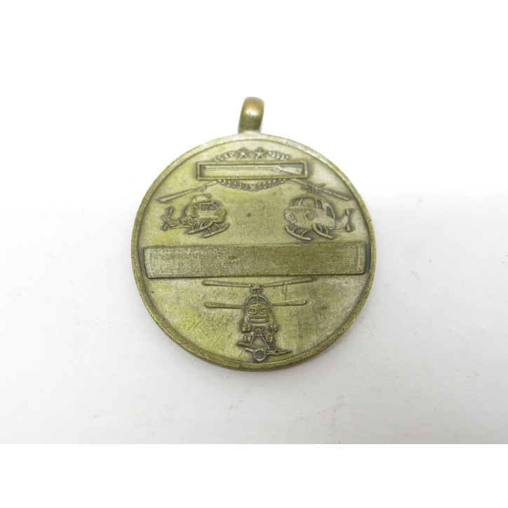 Medaille first cavalerie US Vietnam ref 101 
