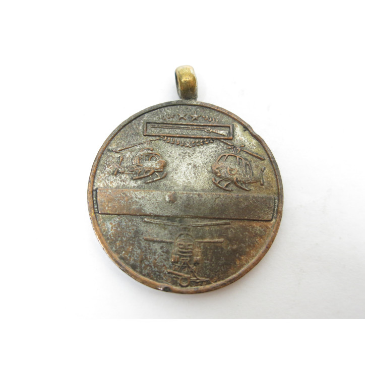 Medaille first cavalerie US Vietnam ref 103