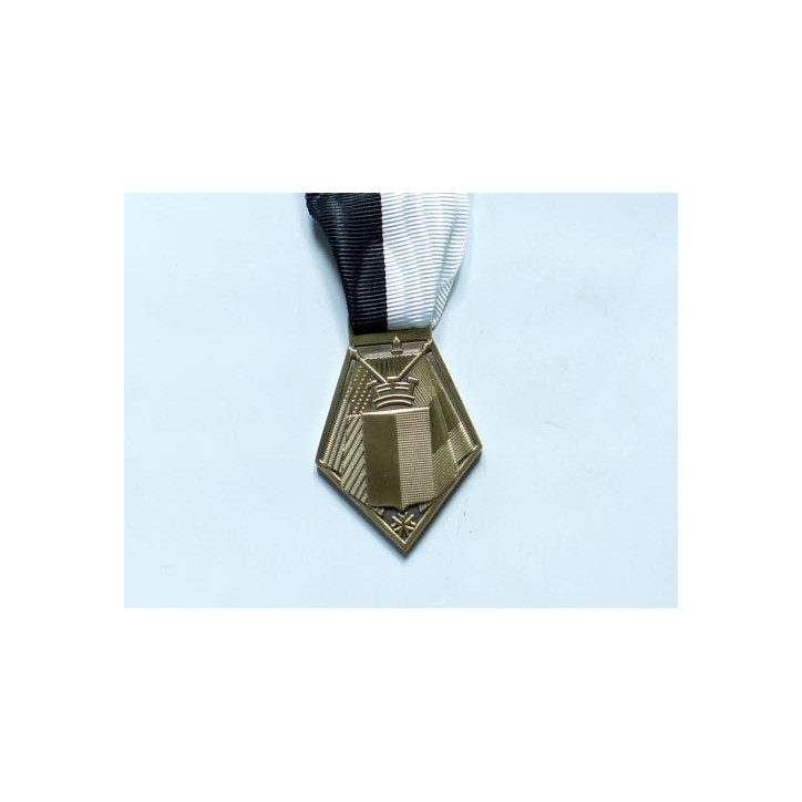Médaille libération de Metz 1944 avec ruban  Ref bo 9