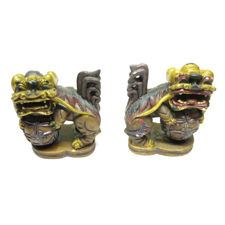 2 supports en pierre  pour pipe asiatique  