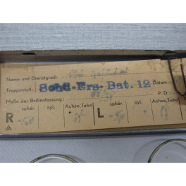 Boite en tole avec lunette Dienst  brille Allemande originale  ww2 ref 102  ref 44
