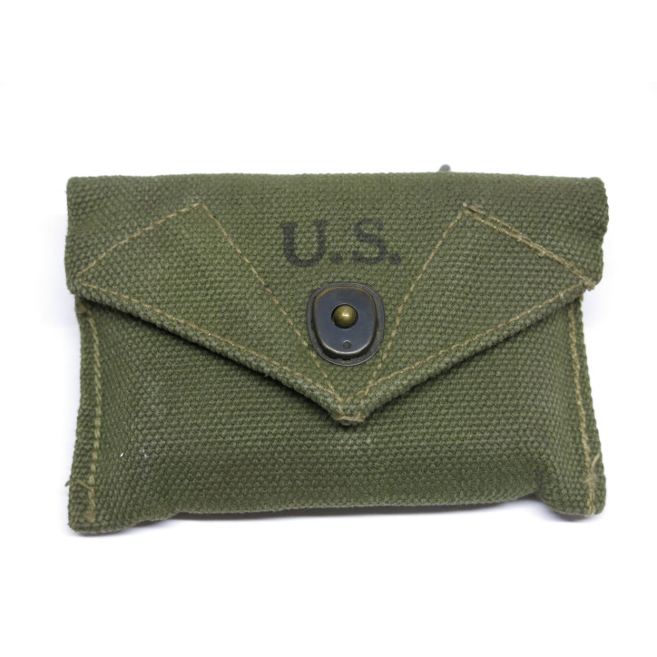Porte pansement toile original avec pansement  US WW2 - U.S.1944 ref 12
