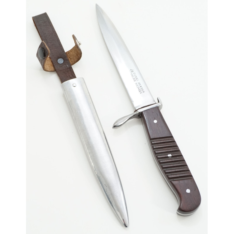 Poignard de tranchée Allemand Daniel Herder Solingen Poignard de tranchée Allemand Daniel Herder Solingen