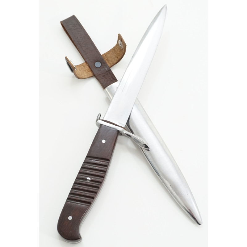 Poignard de tranchée Allemand Daniel Herder Solingen Poignard de tranchée Allemand Daniel Herder Solingen