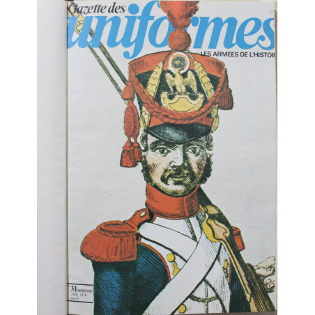 Album Uniformes No 3 avec couverture illustrée : revues No 31 à 36