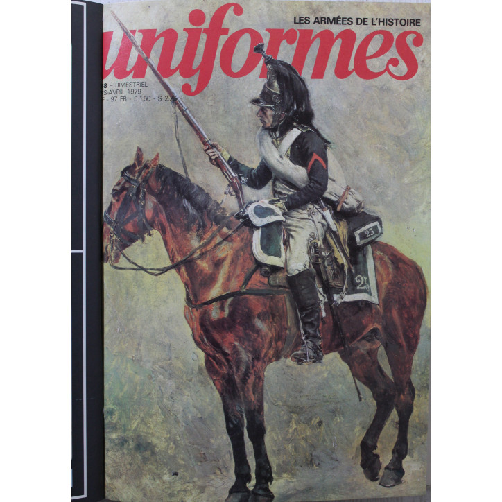 Album Uniformes No 5 avec couverture illustrée : revues No 43 à 48