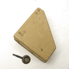 Boite avec clé  pour niveau WM 35 artillerie  Allemand ww2 ref bo 456