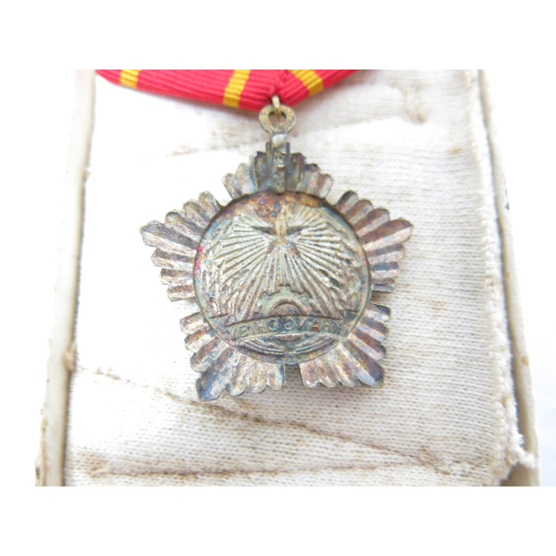 Medaille Khang Chien Nord Vietnam 1 etoile ref 800