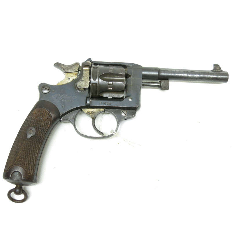 Revolver réglementaire 1892 calibre 8 mm catégorie B numéro 97352 