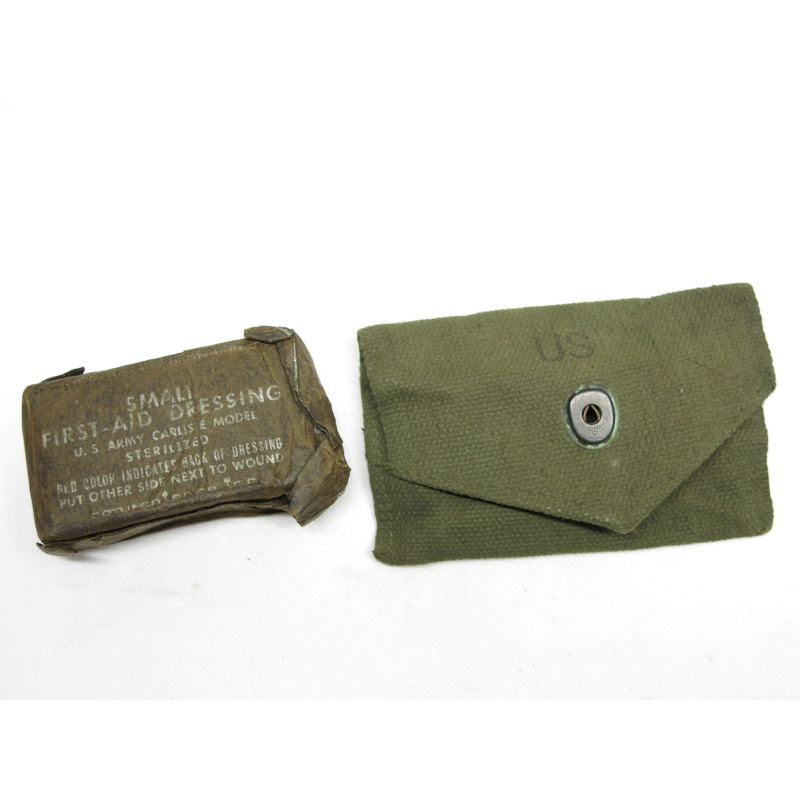 Porte pansement toile original avec pansement  US WW2 - U.S.1944 ref 30