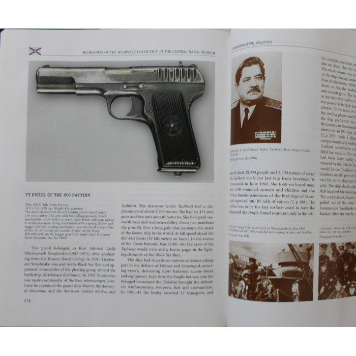 Livre Highlights of the Weaponry Collection in the Central Naval Museum
