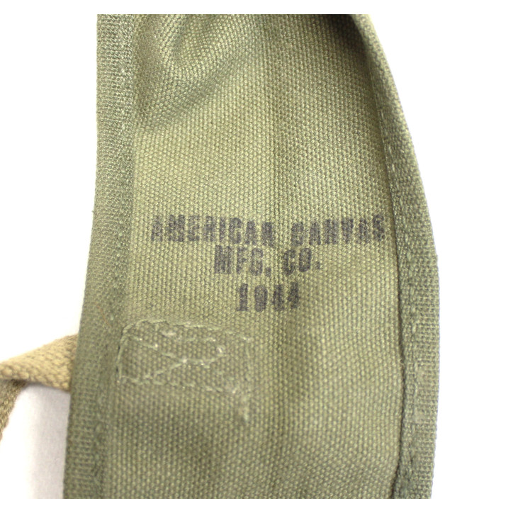Porte pioche de l'US Army daté 1944 American Canvas MFG. CO.