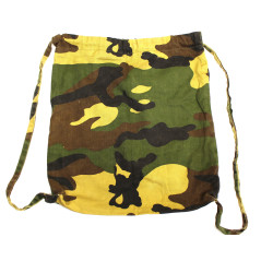 Petit sac de voyage camouflé avec pochetteextérieur