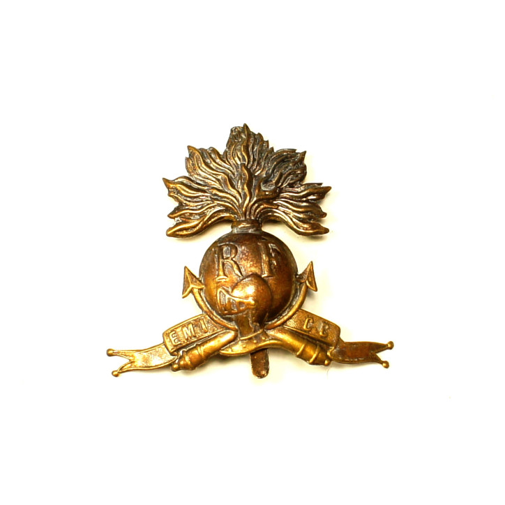 Insigne  casque Adrian ecole de char 