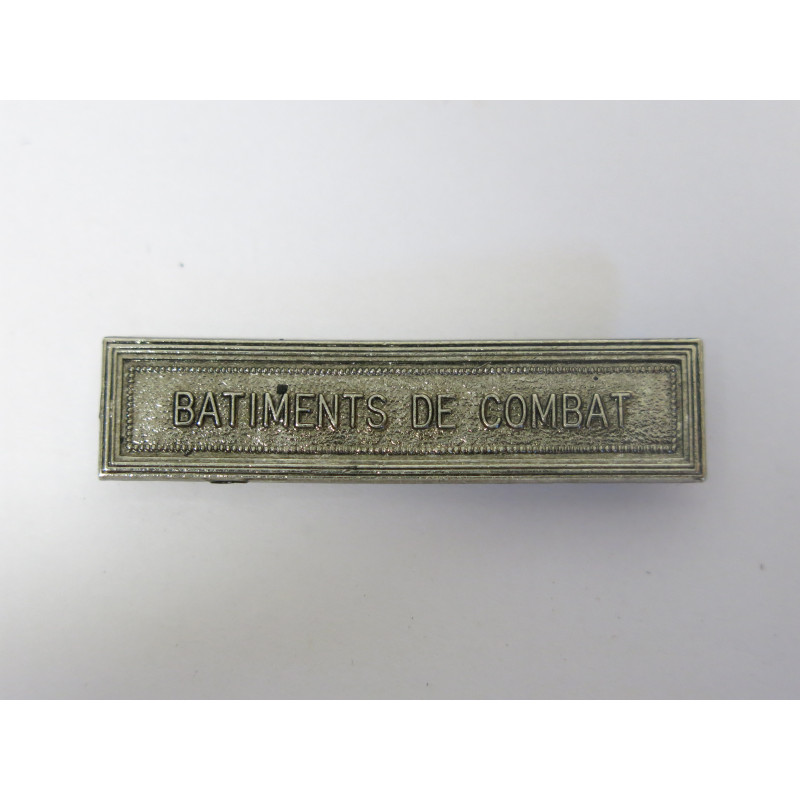 Barette  batiment de combat   ref 330