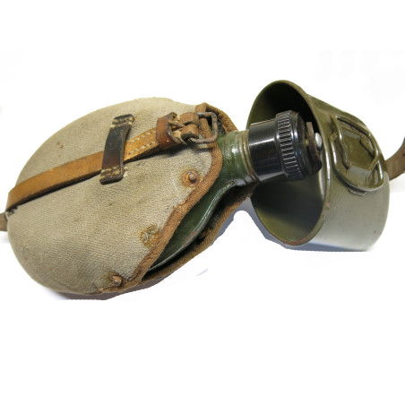 Gourde emaillée Wh originale datée 1944  Ref 369