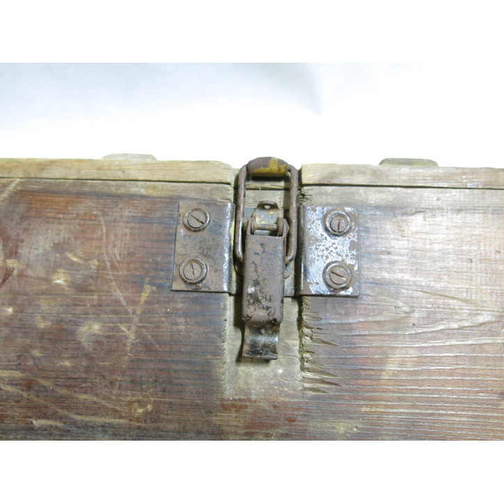 Caisse Allemande pour 20 grenades à fusil G.Pzgr. 1943  ref 654