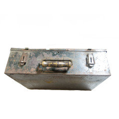 Caisse metal non identifiée  ref 741