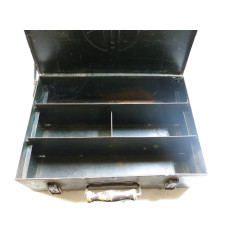 Caisse metal non identifiée  ref 741