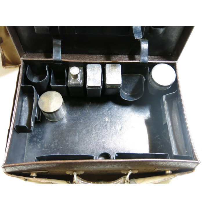 Valise cuir  officier ref 789